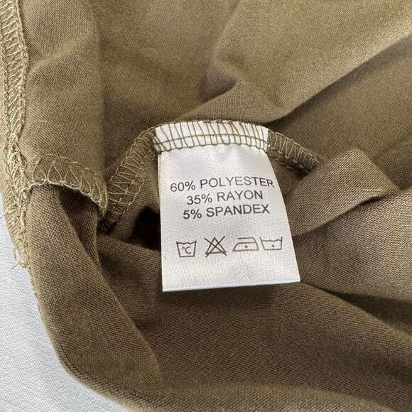 XL Green Rolled Sleeve Basic Tee‎ – Casual Everyday Style - Picture 6 of 7